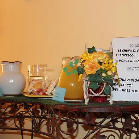 Le Chiavi Di San Francesco Aparthotel 4*