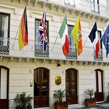 Le Chiavi Di San Francesco Aparthotel 4*