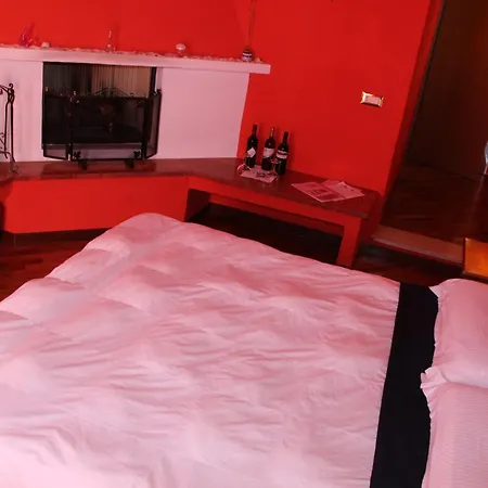 Aparthotel Le Chiavi Di San Francesco 4*