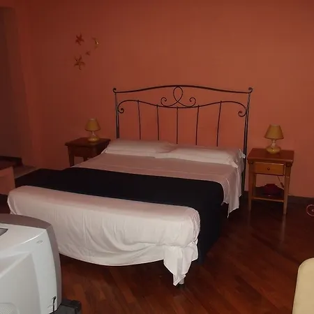 Le Chiavi Di San Francesco Aparthotel 4*
